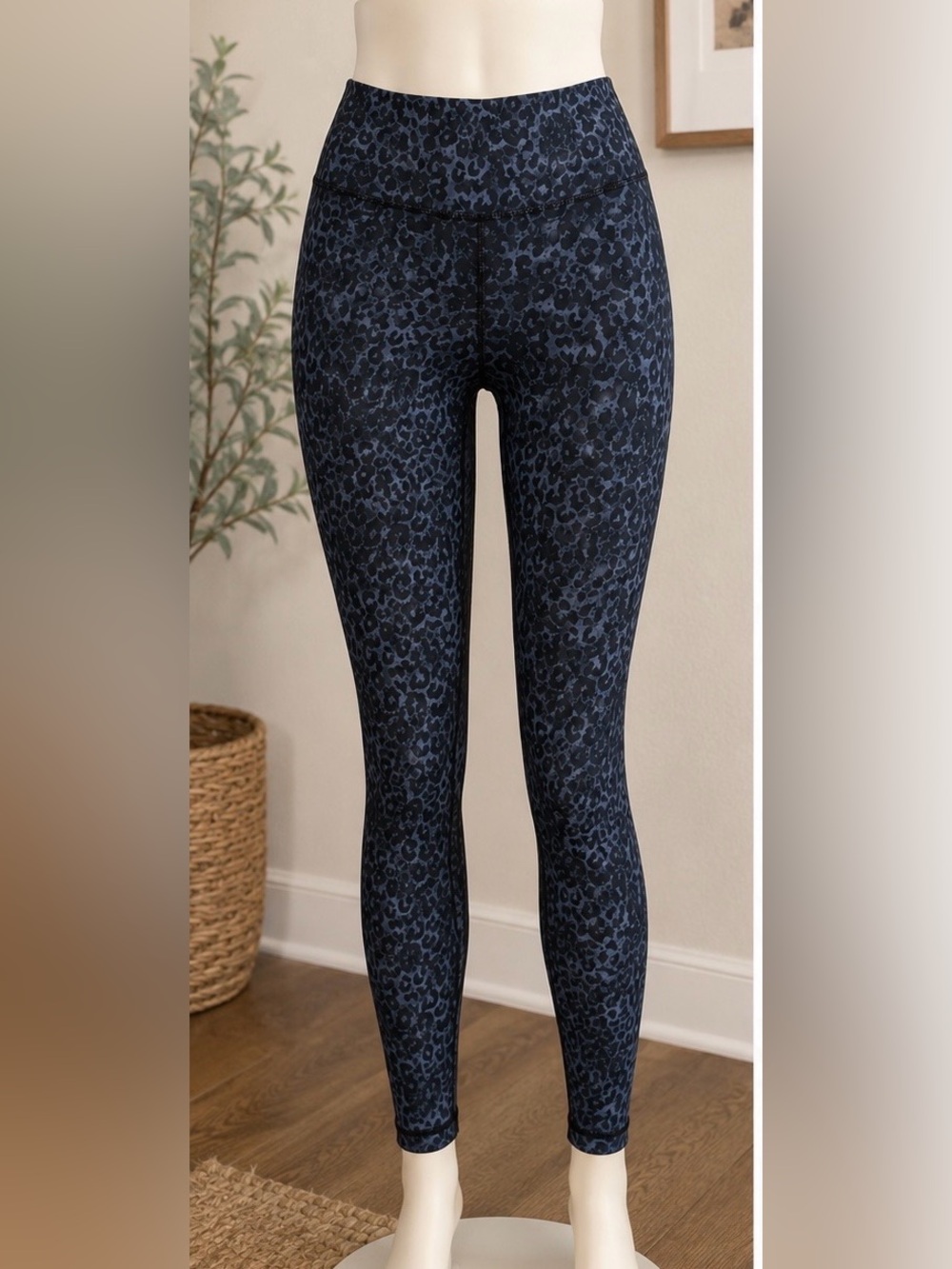 ZYIA Active Blue and Charcoal Leopard Leggings sz 16-18